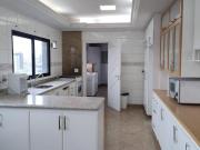 Apartamento com 3 Quartos, 202 m² venda por R$ 1.370.741...