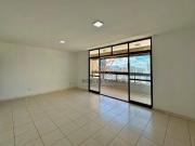 Apartamento com 3 Quartos à venda, 111 m² por R$...