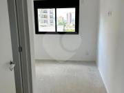 Apartamento com 3 quartos à venda em Vila Bastos SP