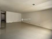 Apartamento com 3 quartos e 167m² para alugar em Baeta...