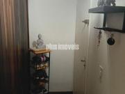 Apartamento com 3 Quartos e 1 banheiro à Venda, 70 m²