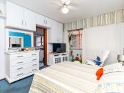 Apartamento com 3 quartos e 216m² para alugar em Moinhos...