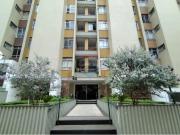 Apartamento com 3 Quartos e 2 banheiros para Alugar, 90...