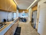 Apartamento com 3 Quartos e 5 banheiros Ã Venda, 189 mÂ²...