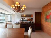Apartamento com 3 quartos e 99m² para alugar em Moinhos...