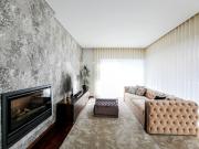 T3 Renovado com Varanda de 39 m² e Garagem Box Canidelo