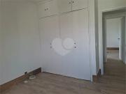 Apartamento com 3 quartos para locação em Alto De...