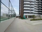 VF49AN Apartamento com 3 suítes, duas com um banheiro...