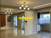 Apartamento com 3 Suítes à Venda no Centro de Santo...