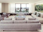 Apartamento com 3 Suítes, condomínio Clube no Água
