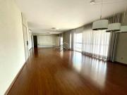 Apartamento com 3 suítes no centro de Alphaville