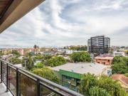 Apartamento com 4 dormitórios, 1 suíte, sacada, semi...