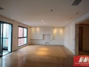 Apartamento com 4 dormitórios à venda, 202 m² por R$...