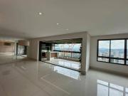 Apartamento com 4 dormitórios à venda, 204 m² por R$...