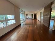 Apartamento com 4 dormitórios à venda, 225 m² por R$...