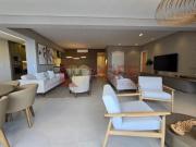 Apartamento com 4 dormitórios à venda, 227 m² por R$...