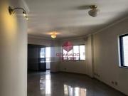 Apartamento com 4 dormitórios à venda, 240 m² por R$...