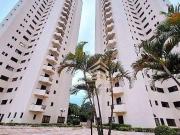 Apartamento com 4 dormitórios no Condomínio Ilha da...