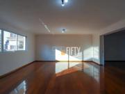 Apartamento com 4 dormitórios para alugar, 240 m² por R$...