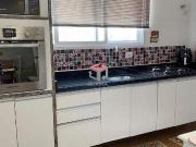 Apartamento com 72 m² Com Elevadores localizado na Vila...