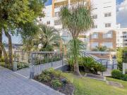Apartamento Com área externa em Campo Comprido, Curitiba/PR