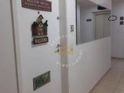 Apartamento com armãrios, semi mobiliado e em boa...