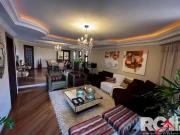 Apartamento com fino acabamento. edifício com elevador...