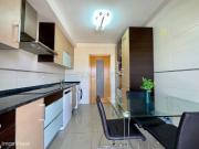 Apartamento com Garagem Perto de Tudo em Portimo