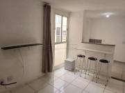 Apartamento com ótima localização, próximo de faculdades