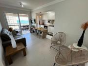 Apartamento com piscina e churrasqueira na Enseada, Guarujá