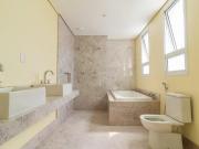 Apartamento com quatros suítes no Ecoville