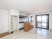 Apartamento com sacada a venda no Novo Mundo, 2 quartos,...