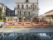 Apartamento com Serviços, T3, Piscina, Alfama Club