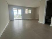 Apartamento com três suítes no Jardim América