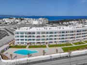 Apartamento com um quarto e um escritório, vista mar a...