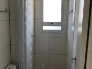 Apartamento com Varanda, 2 Quartos, 5 min do Term. Barra...