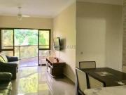 Apartamento com varanda e lazer na Praia da Enseada, Guaruja