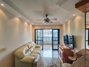 Apartamento com varanda gourmet e vista mar na Praia da...