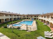 Apartamento com Vista Piscina em Condomínio Privado –...