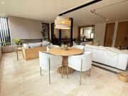 Apartamento como nuevo en venta el Poblado La Calera