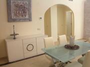 Apartamento completamente reformado en Urb. River...