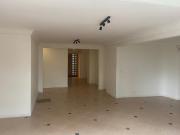 Apartamento con amplia terraza Lalinde Poblado