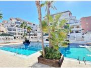 APARTAMENTO CON AMPLIA TERRAZA Y PISCINA COMUNITARIA Y...