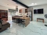 Apartamento con apartaestudio independiente para renta y...