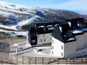 Apartamento con balcon y vistas a la montaña en Sierra...