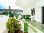 Apartamento con fácil acceso, terraza y piscina...