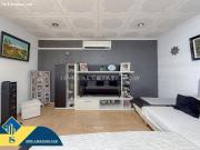 Apartamento con gigantesca terraza y vistas laterales al...