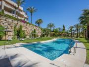 Apartamento con orientación sur, vistas al mar y jardín...