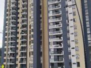 APARTAMENTO CON PARQUEADERO CUBIERTO CUARTO UTIL Y JACUZZI