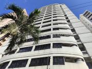 Apartamento con planta electrica en alquiler en Las...